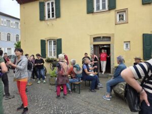 Pestwanderung: Start am Heimatmuseum Stromberg (Copyright Gerd)
